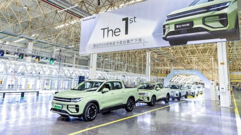 Radar RD6 RWD pe linia de productie