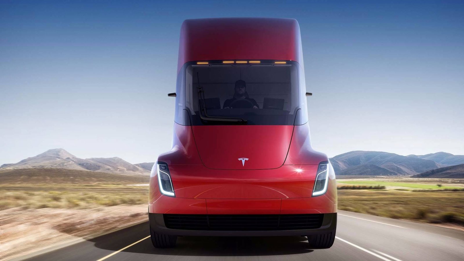 Read more about the article Elon Musk: Tesla Semi tocmai a terminat un test de 804 km
