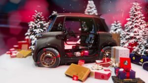 Read more about the article Citroen My Ami Buggy este pregatit pentru Craciun