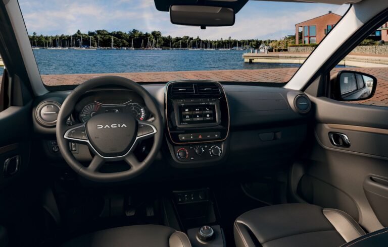 Dacia Spring Extreme Interior