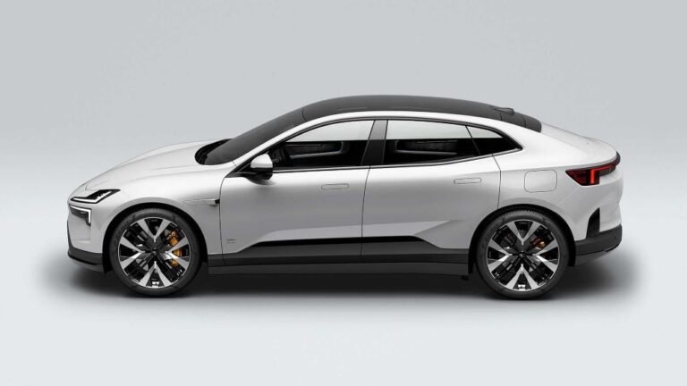 Polestar 4 exterior-lateral
