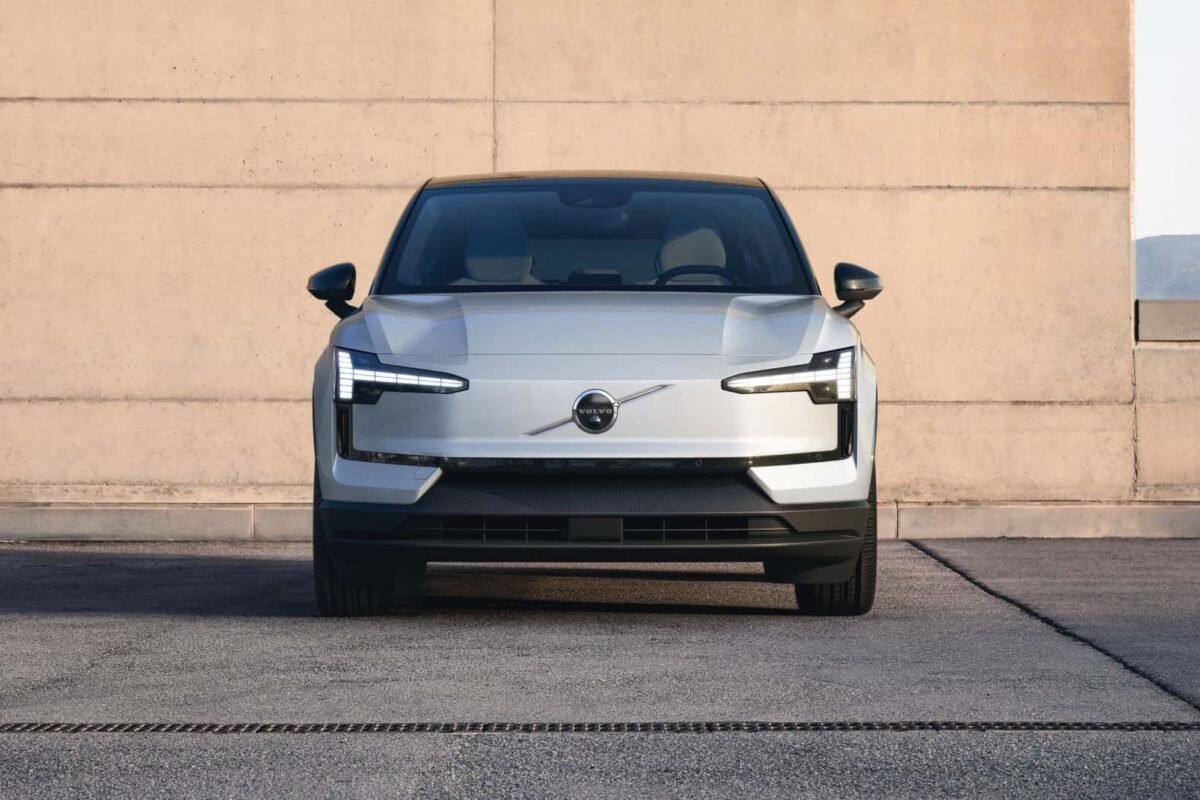 Volvo EX30 SUV