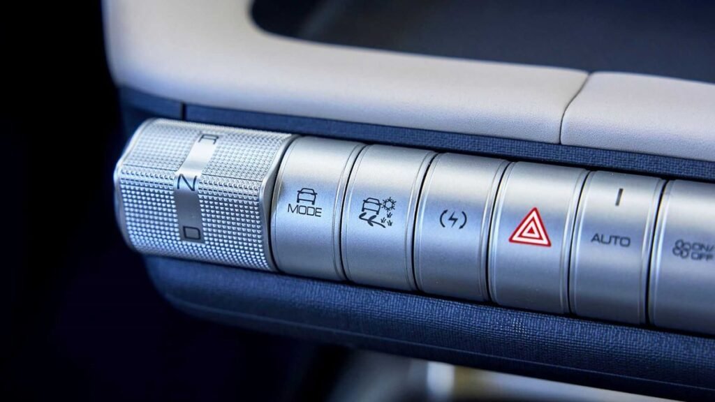 byd-dolphin-europa butoane fizice