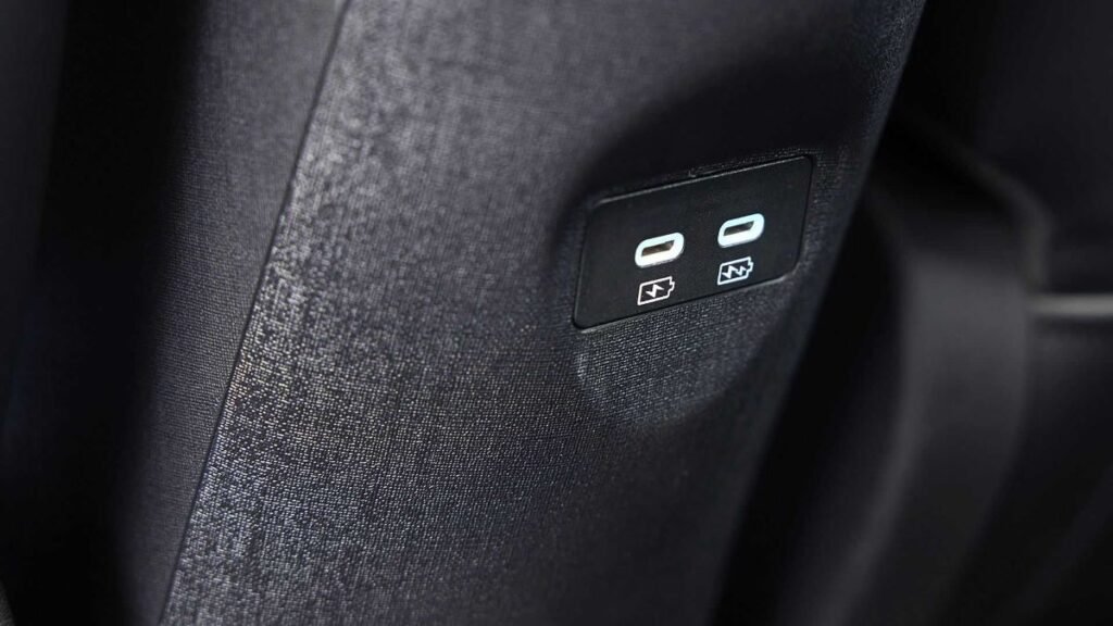 byd-dolphin-europa usb