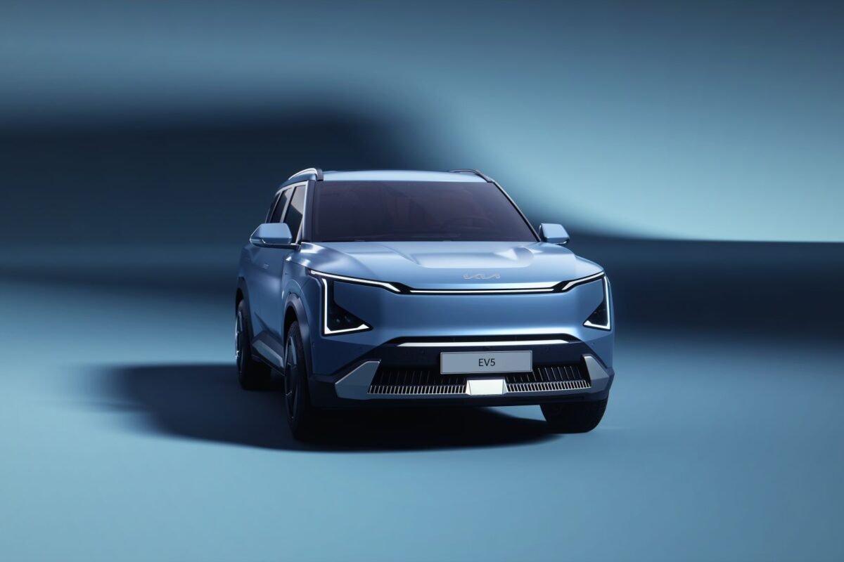 Kia EV5: Un SUV electric compact cu design futurist și performanțe decente