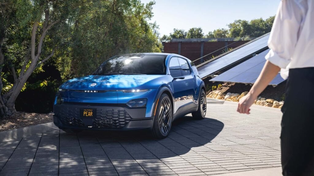 Fisker Pear: Crossover electric accesibil, inovator și durabil, cu design elegant, autonomie impresionantă și caracteristici revoluționare.