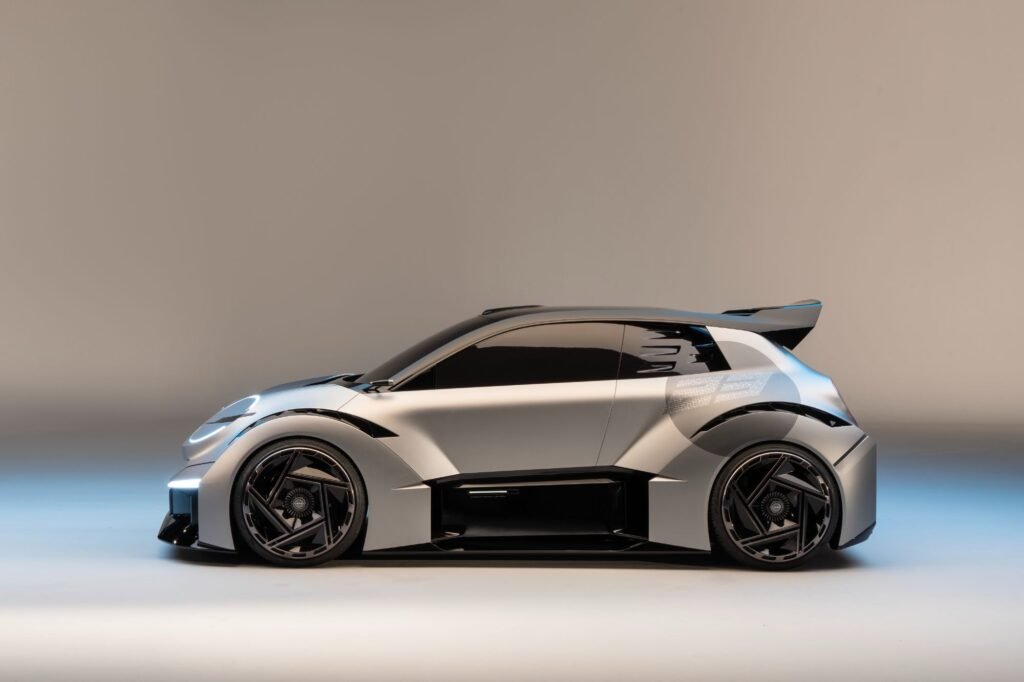 Nissan Concept 20-23 profil