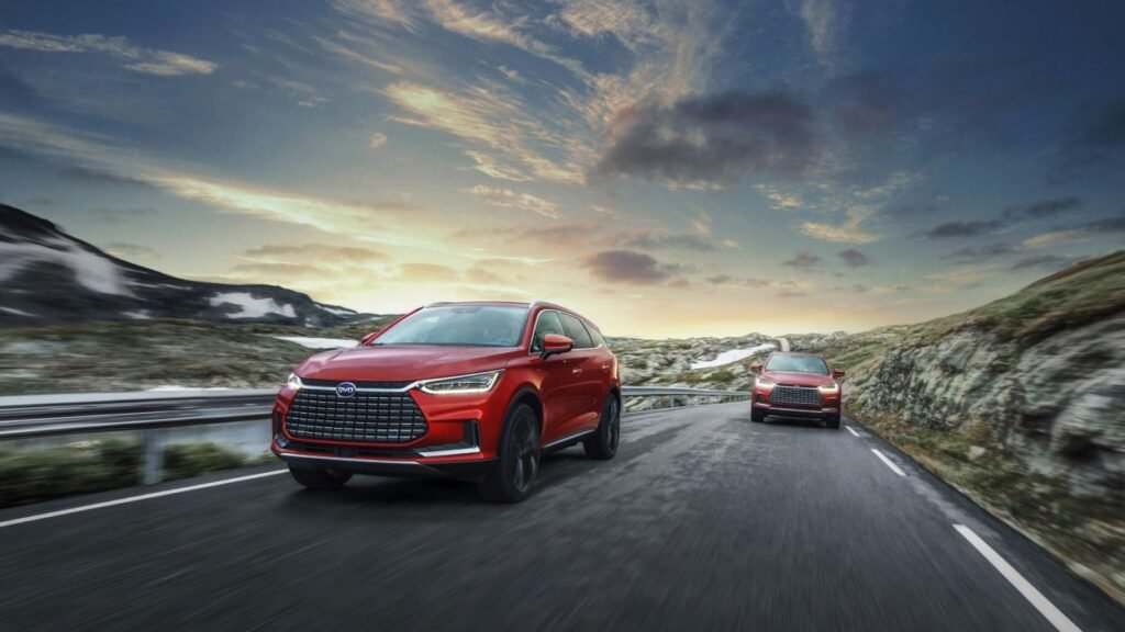 BYD Tang – SUV Electric cu 7 Locuri și 517 CP