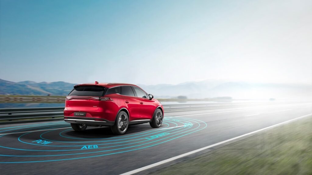 BYD Tang – SUV Electric cu 7 Locuri și 517 CP