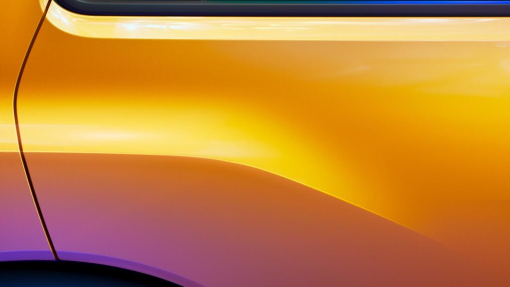 Renault 5 electric: ecran montat pe capotă, autonomie de 400 km