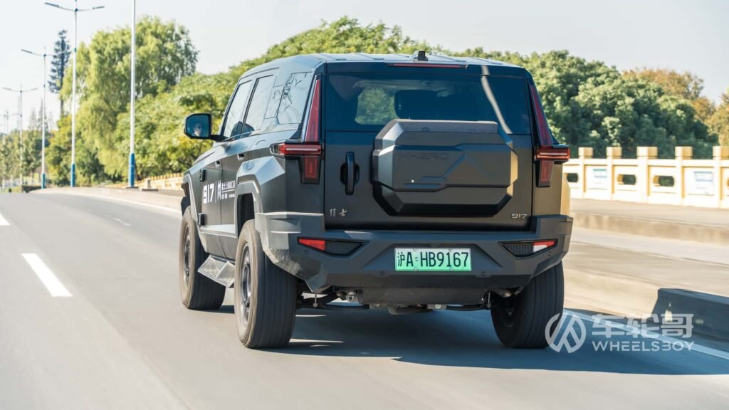 Dongfeng M-Hero 917: SUV electric cu dronă de 14.000 de dolari