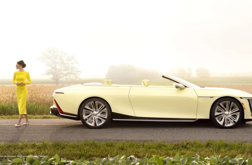 Cadillac Sollei lateral