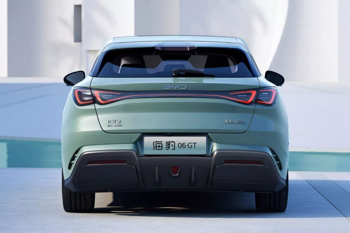 BYD Seal 06 GT spate