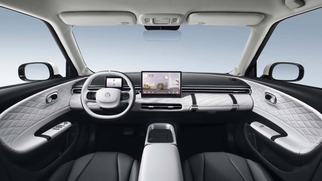 Dongfeng Nammi Box interior