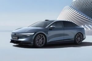 Read more about the article Baterie Zeekr cu Încărcare Rapidă: 80% în 10 Minute pentru 688 km