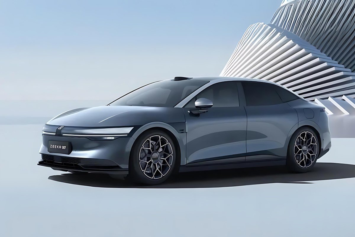 Baterie cu incarcare rapida, Zeekr 007