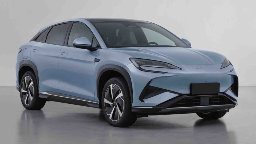 Noul BYD Sea Lion 07 va fi prezentat oficial la Salonul Auto de la Paris