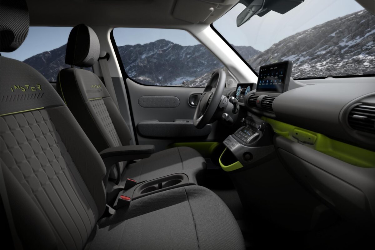 Hyundai Inster Cross interior