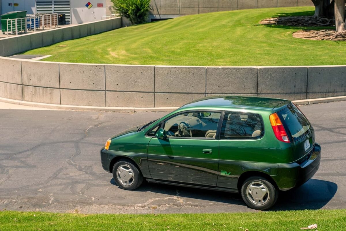 Honda EV PLus stopuri