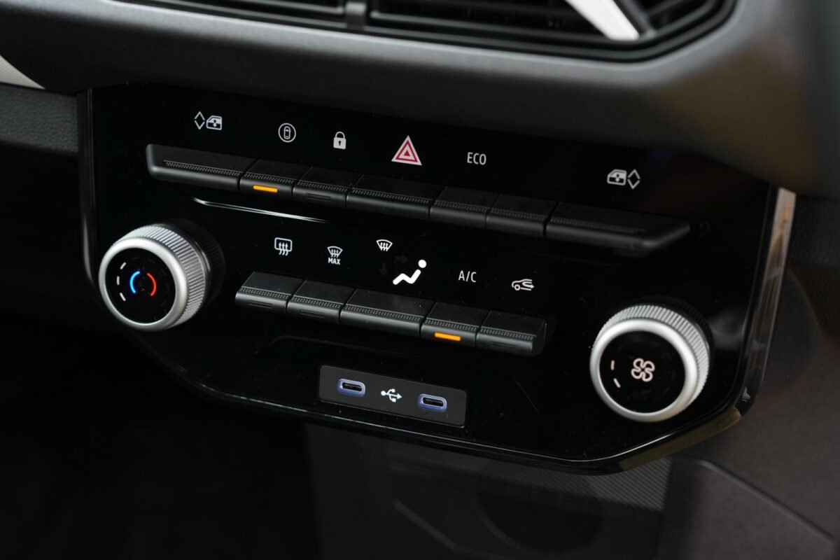 Dacia Spring Cargo Facelift clima