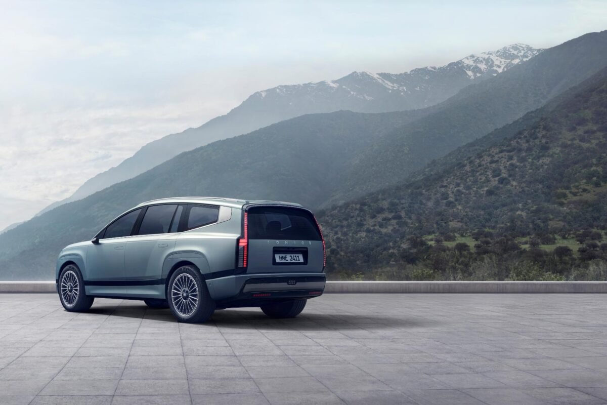 Hyundai Ioniq 9 spate