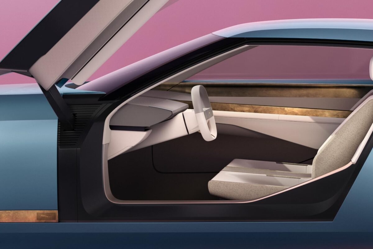 Jaguar Type 00 interior